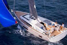 Das Schiff Beneteau Oceanis 46.1 von oben